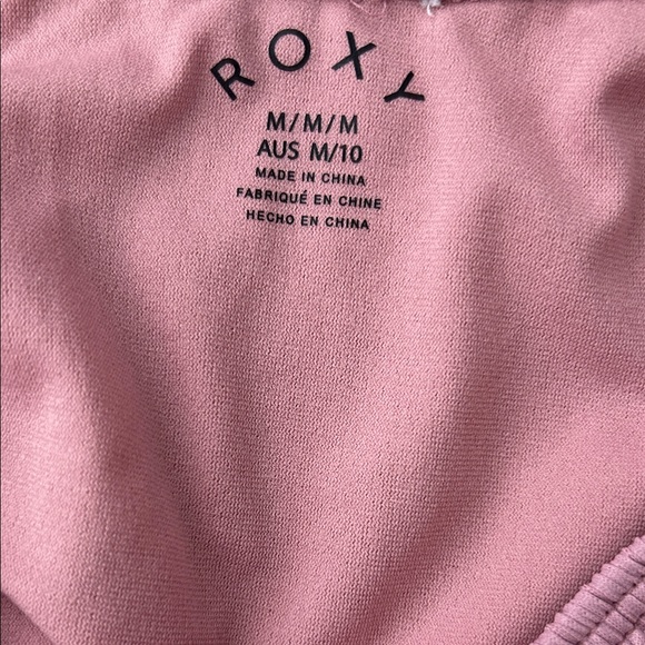 🌺Like New Roxy Ribbed Bikini Set - Picture 3 of 6